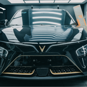Dán phim cách nhiệt cho xe Vinfast VF7