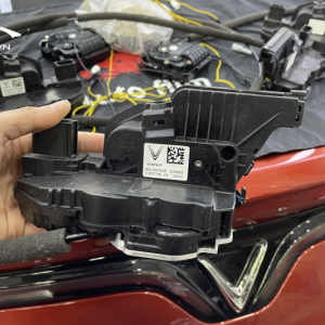 Độ cửa hít xe Vinfast VF7