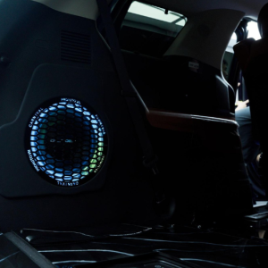 Độ loa xe Volvo EC40 nâng cấp hạng mục sub hơi chính hãng 