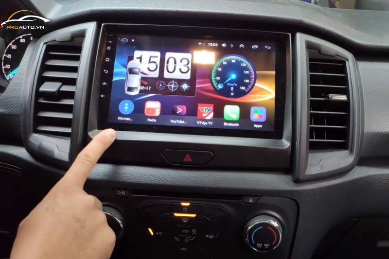 Màn hình Android - Phụ kiện đồ chơi xe Ford Ranger 2025 chính hãng