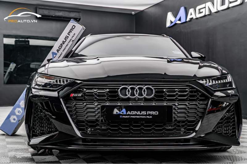 Dán ppf xe Audi RS Q8 thương hiệu Magnus Pro