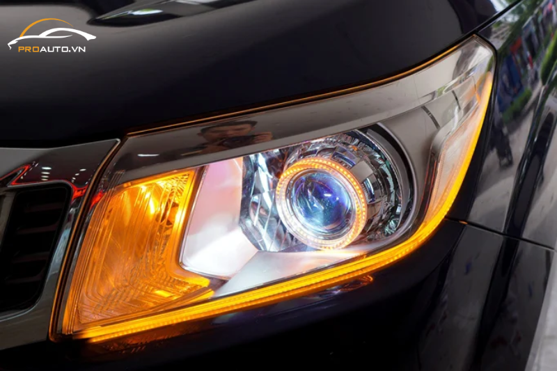 Độ đèn - Top 20 phụ kiện đồ chơi xe Nissan Navara 2025