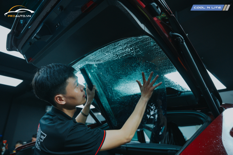 Giá phim cách nhiệt ô tô 4 chỗ Cool N Lite