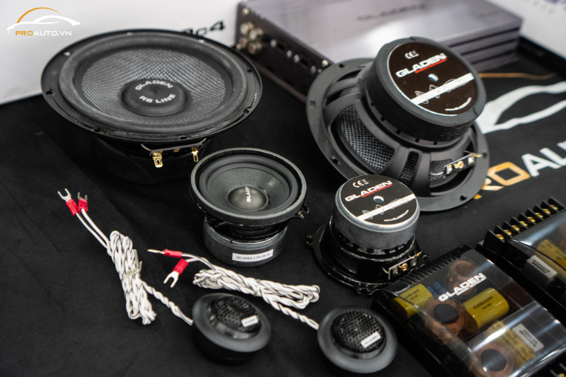 Loa 3 way độ loa xe Nissan Navara 2025