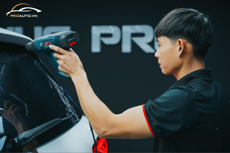 Lưu ý khi dán các loại phim cách nhiệt ô tô dành cho chủ xe