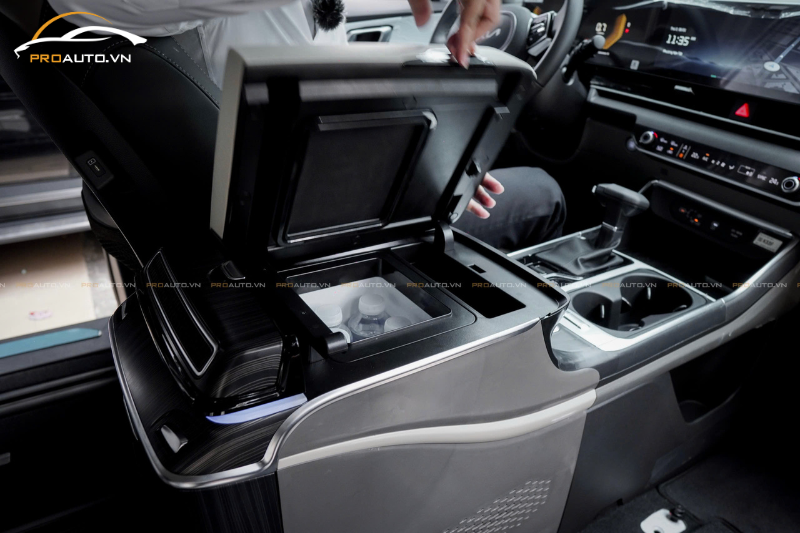 Lưu ý khi lắp đặt con ngựa Kia Carnival cho ô tô