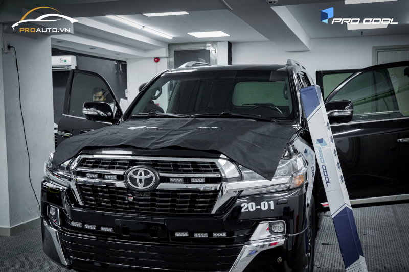 Phim cách nhiệt loại nào tốt? - Land Cruiser dán phim cách nhiệt Pro Cool 