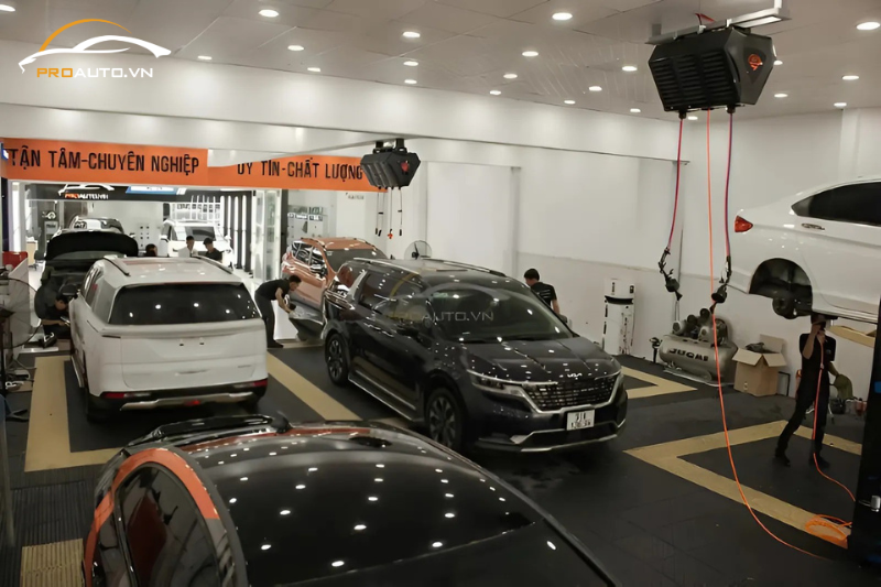 Trung tâm dán phim cách nhiệt xe 7 chỗ uy tín, chất lượng tại Bình Dương