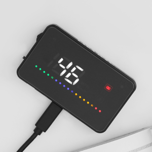 Vì sao nên lắp đặt Vietmap HUD V200 trên kính lái xe hơi