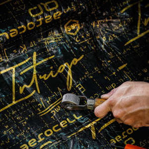 Chọn STP Aerocell Intrigo cách âm chống ồn xe MG Cyberster