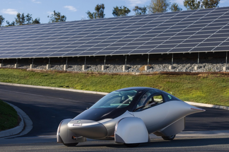 Aptera sắp ra mắt mẫu xe năng lượng mặt trời 3 bánh đầu tiên