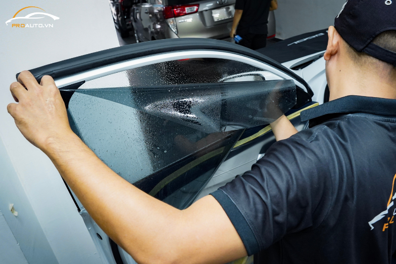 Cách đo kính và cắt phim - Khóa học dán phim cách nhiệt ô tô