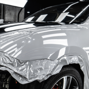 Dễ dàng vệ sinh trên lớp PPF wrap đổi màu ô tô