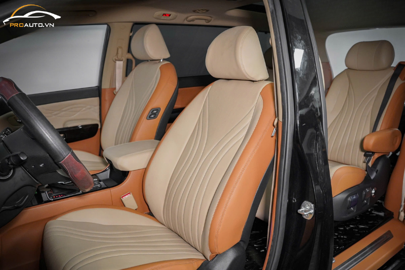 Phụ kiện đồ chơi xe VinFast Limo Green với hạng mục đổi màu nội thất