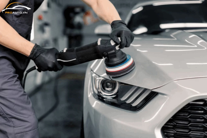 Đánh bóng, hiệu chỉnh sơn ô tô – Chăm sóc xe detailing
