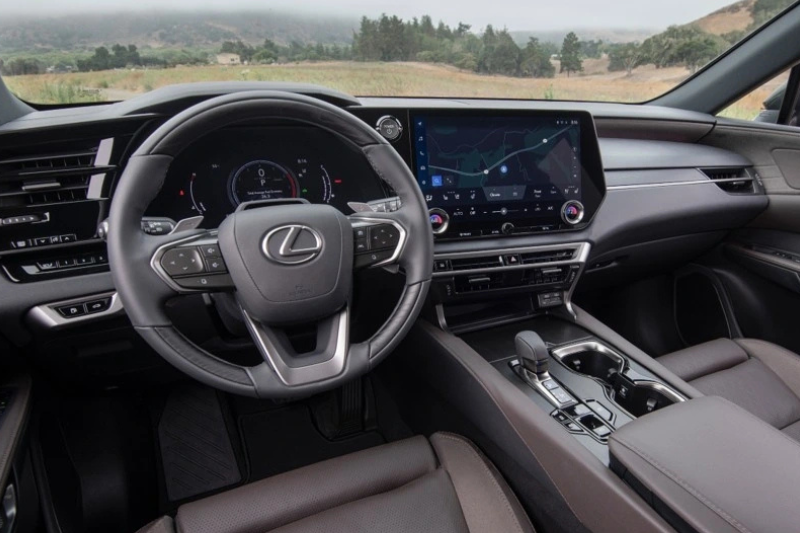 Lexus mở rộng trải nghiệm Hybrid cho khách hàng Việt - RX 350h Premium và RX 350h Luxury