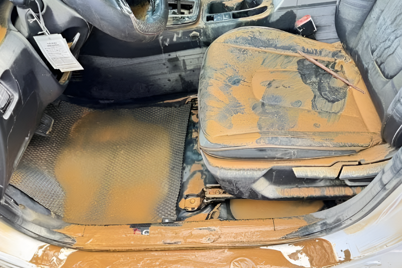 Hướng dẫn cách xử lý ô tô ngập nước an toàn và hiệu quả