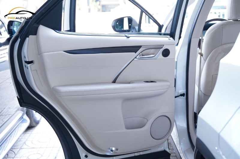 Giá đổi màu nội thất xe