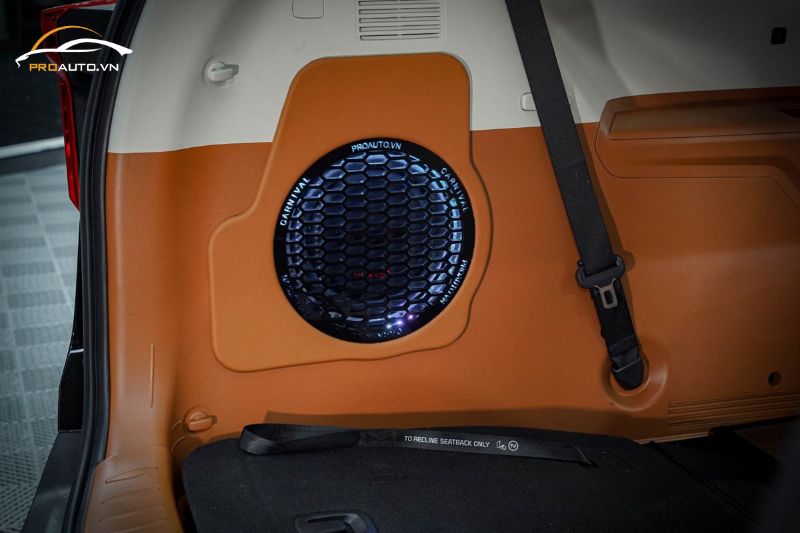 KIA Carnival sơn nhựa nội thất ô tô