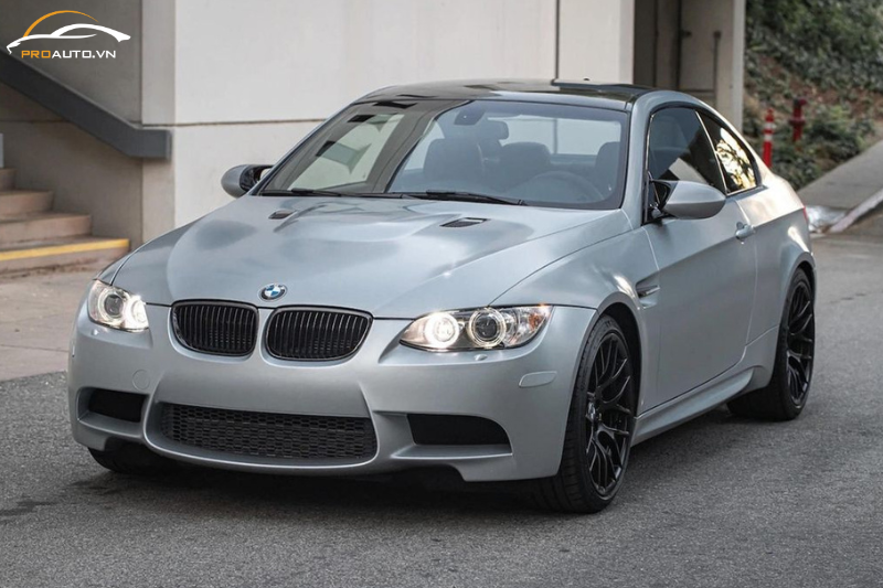 Màu sơn xám xe ô tô - Giá sơn xe ô tô