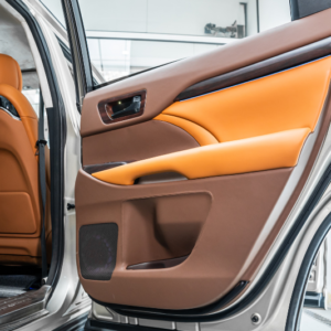 Những khu vực lý tưởng để sơn đổi màu nội thất ô tô