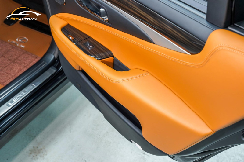 Sơn đổi màu nội thất xe có an toàn cho bề mặt nhựa và da không?