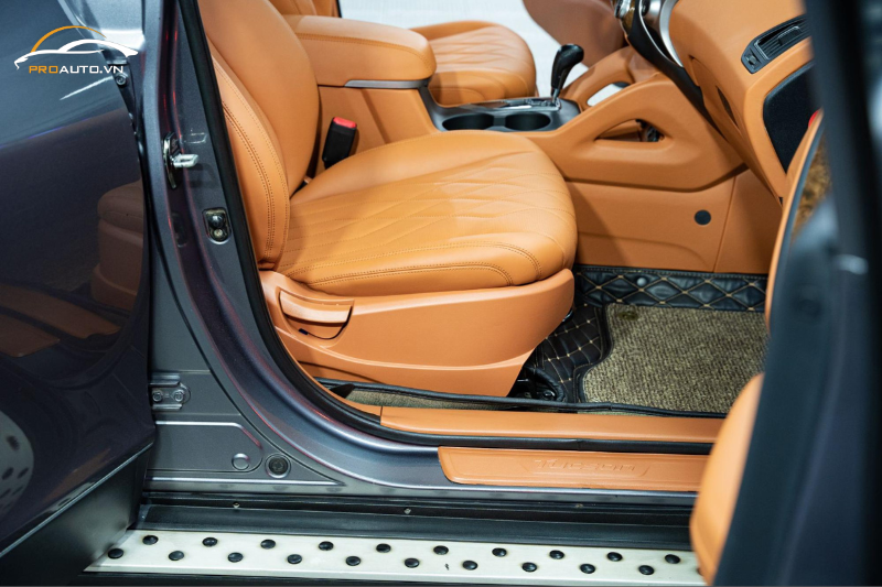 Sơn đổi màu ốp ghế, ốp chân ghế và các chi tiết nhựa nhỏ