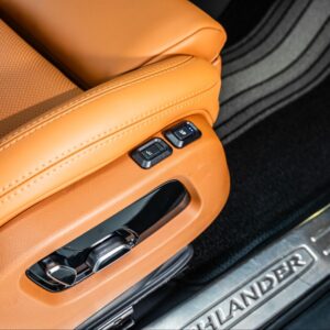 Sơn nhựa nội thất ô tô là gì?