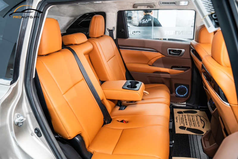 Ưu điểm khi sơn nội thất xe hơi