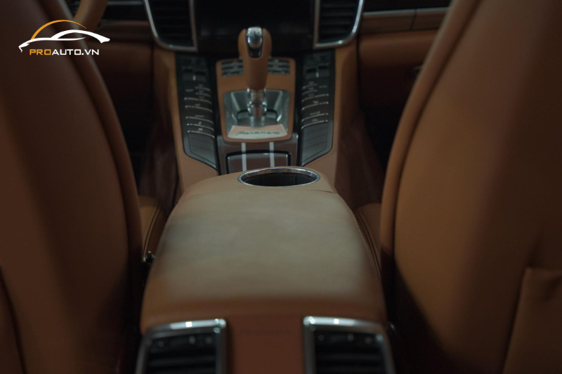 Ưu điểm và nhược điểm của sơn nhựa nội thất ô tô