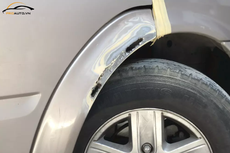 Mức độ hư hỏng của thân vỏ - Giá đồng sơn ô tô