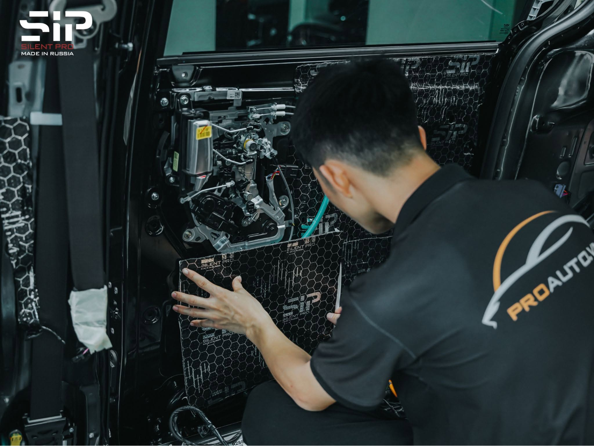 Quy trình dán chống ồn xe ô tô tại PROAUTO.VN